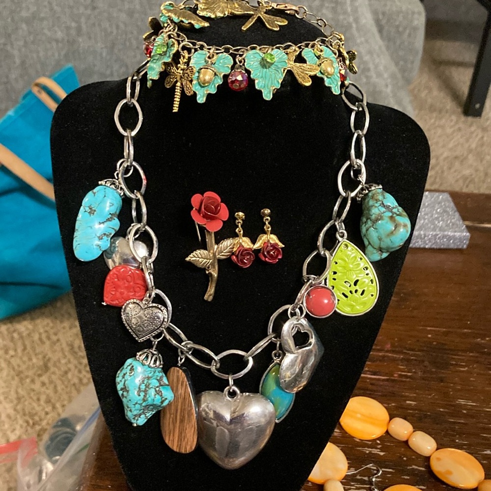 Summertime fun vintage jewelry lot includes 10 fun colored items .